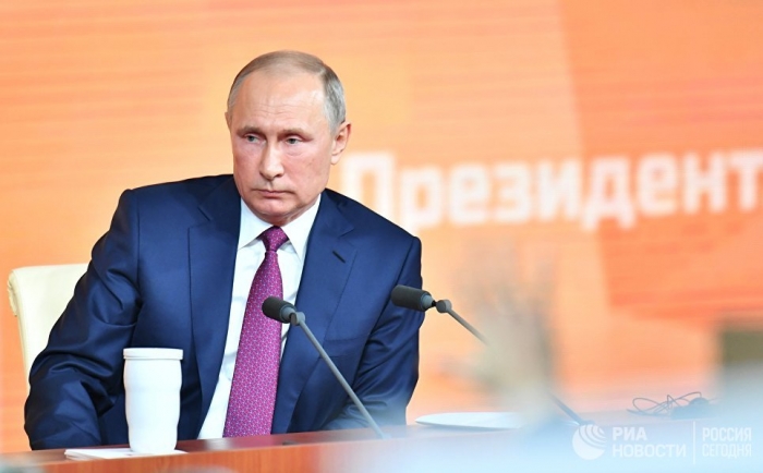 Государство поддержит НКО в сфере сохранения беременности, заявил Путин